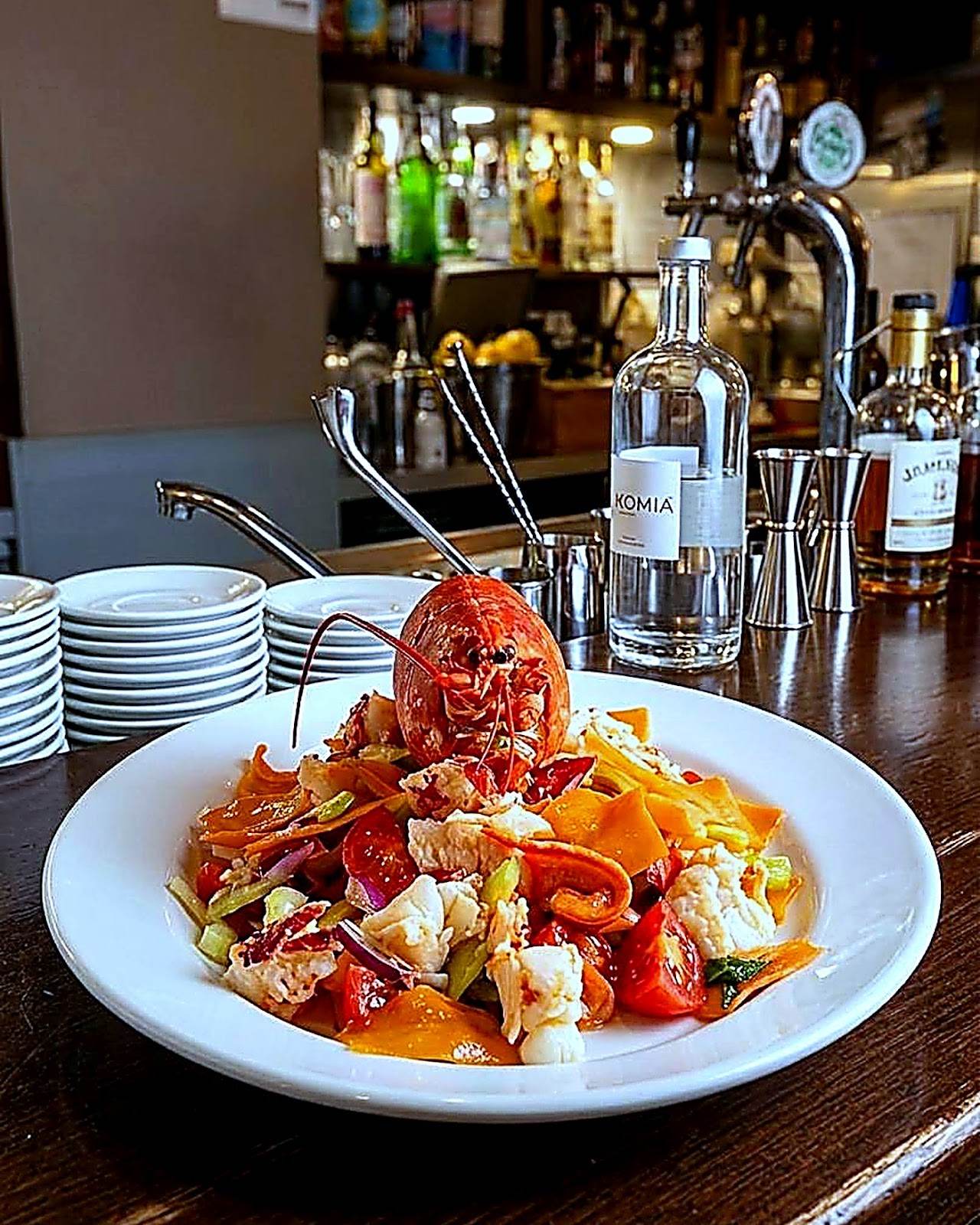 Insalata di mare al bancone